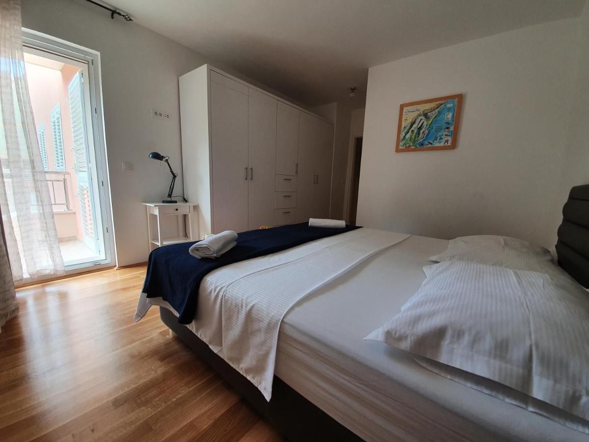 Apartment Pinna Nobilis, Private Parking Makarska Esterno foto