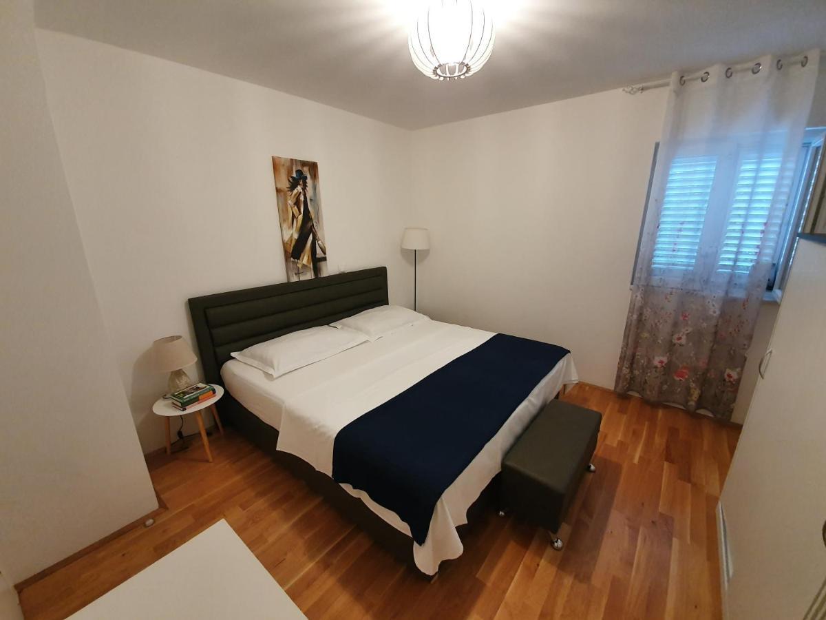 Apartment Pinna Nobilis, Private Parking Makarska Esterno foto